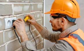 OUTDOOR LIGHTING AND SOCKEYT